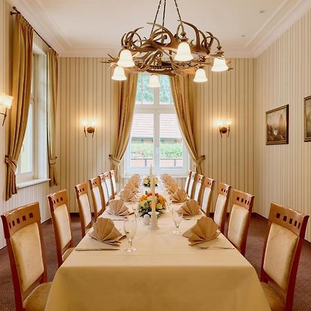 Waldhotel Forsthaus Hainholz Pritzwalk Bagian luar foto