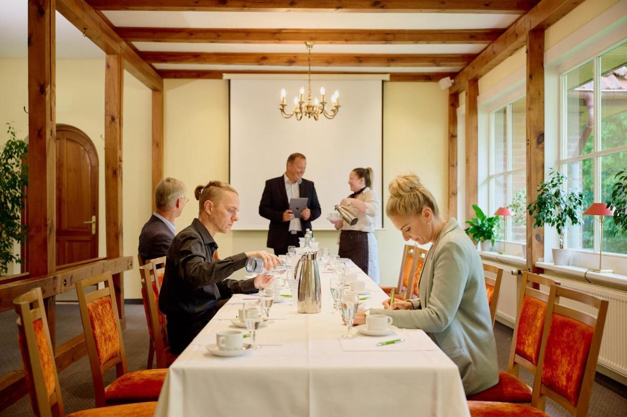 Waldhotel Forsthaus Hainholz Pritzwalk Bagian luar foto